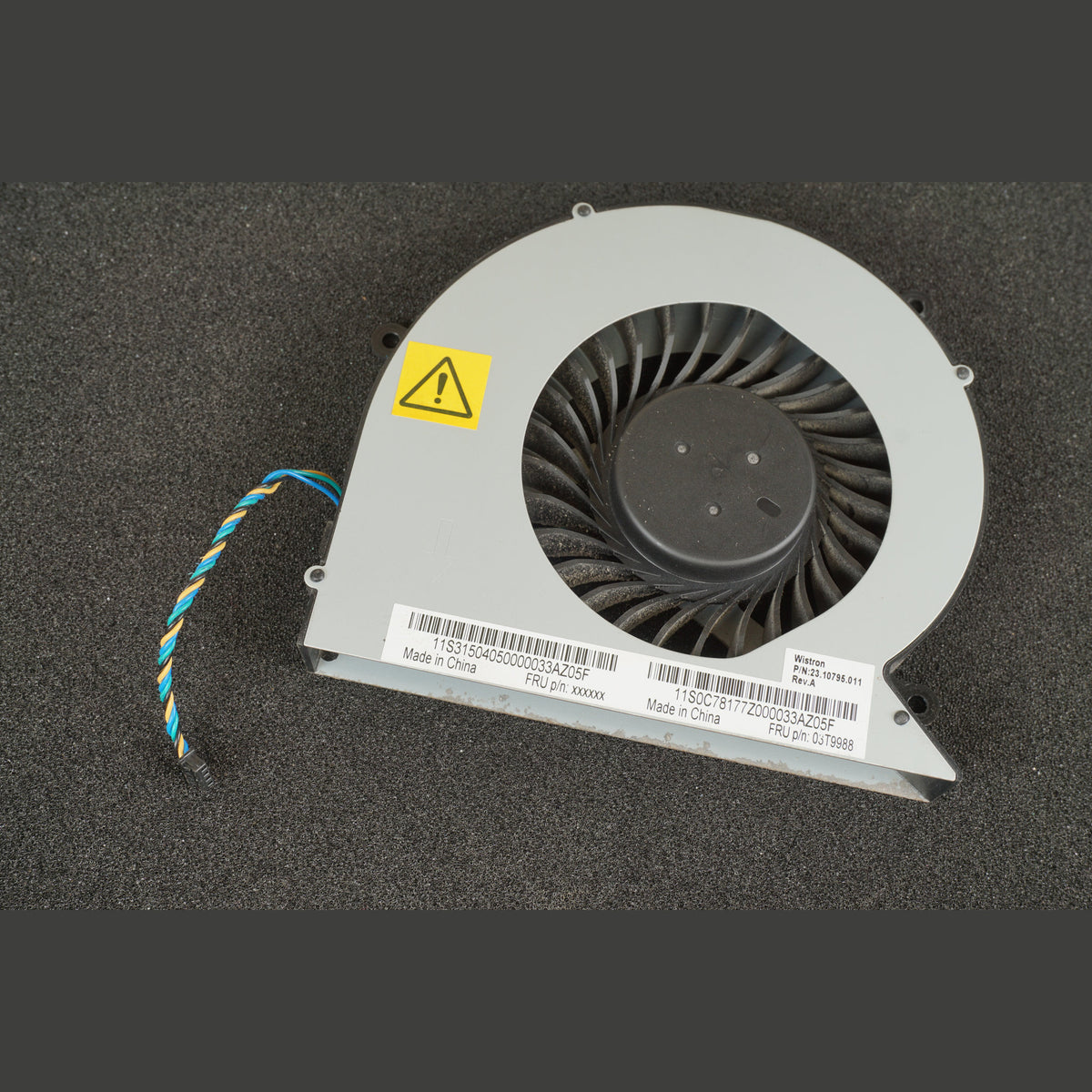 03T9988 Lenovo E93z Fan Delta KUC1012D-CK1N DC12V 0.75A 4-Pin 4-Wire