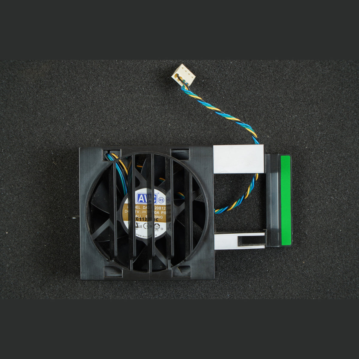 Fujitsu Primergy TX120 S3 Fan holder for 2.5-inch HDDs with DA07020B12MPS19