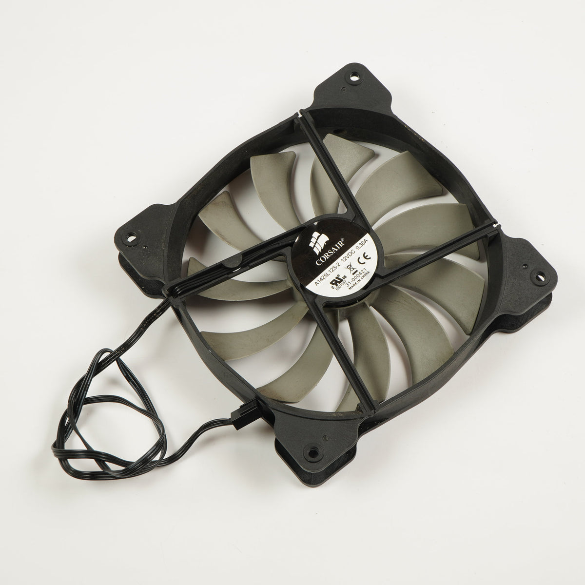 Corsair A1425L12S-2 140mm x 25mm Fan 12VDC 0.30A 3-Pin 3-Wire