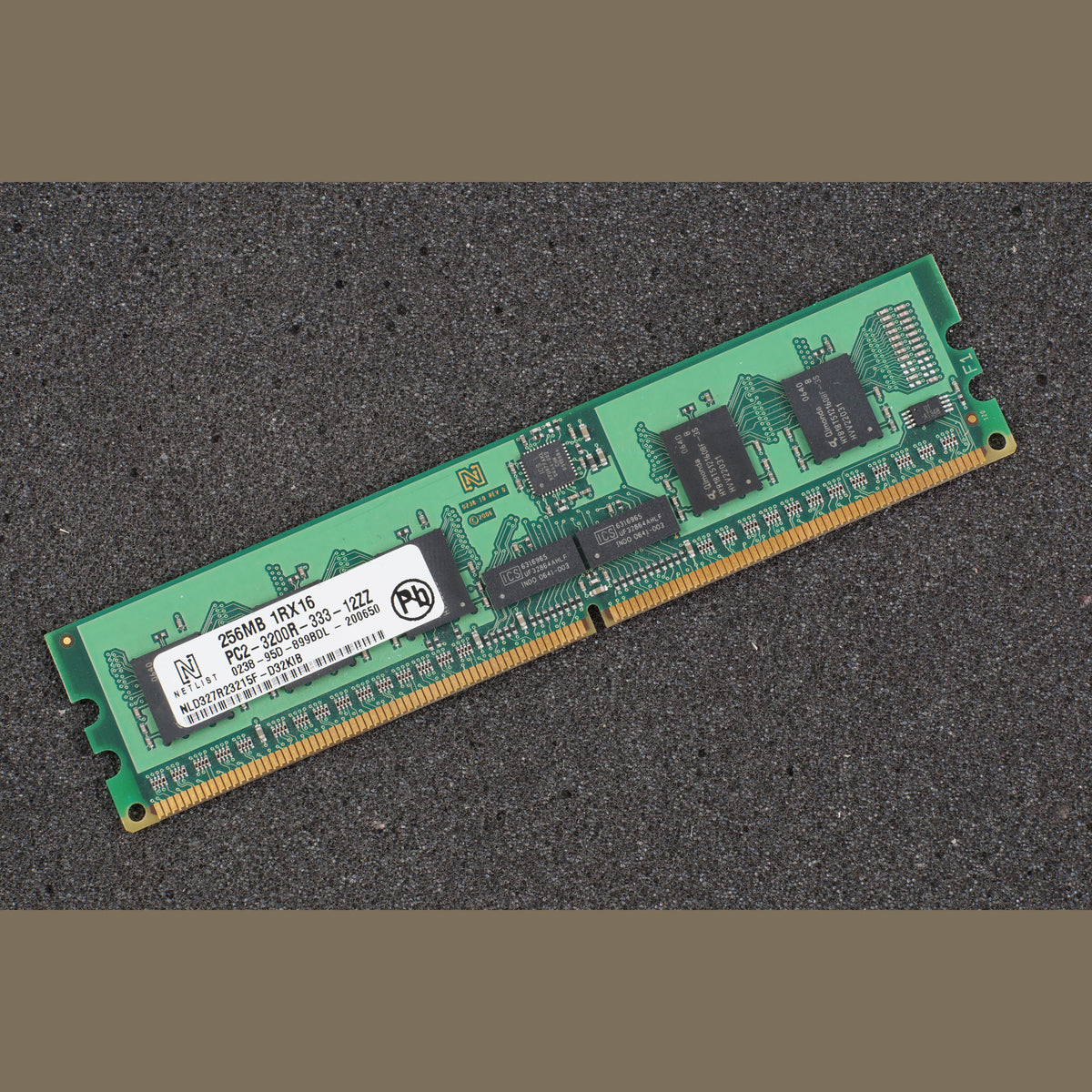 Netlist NLD327R23215F-D32KIB PC2-3200R-333-12ZZ Server Cache Memory RAM