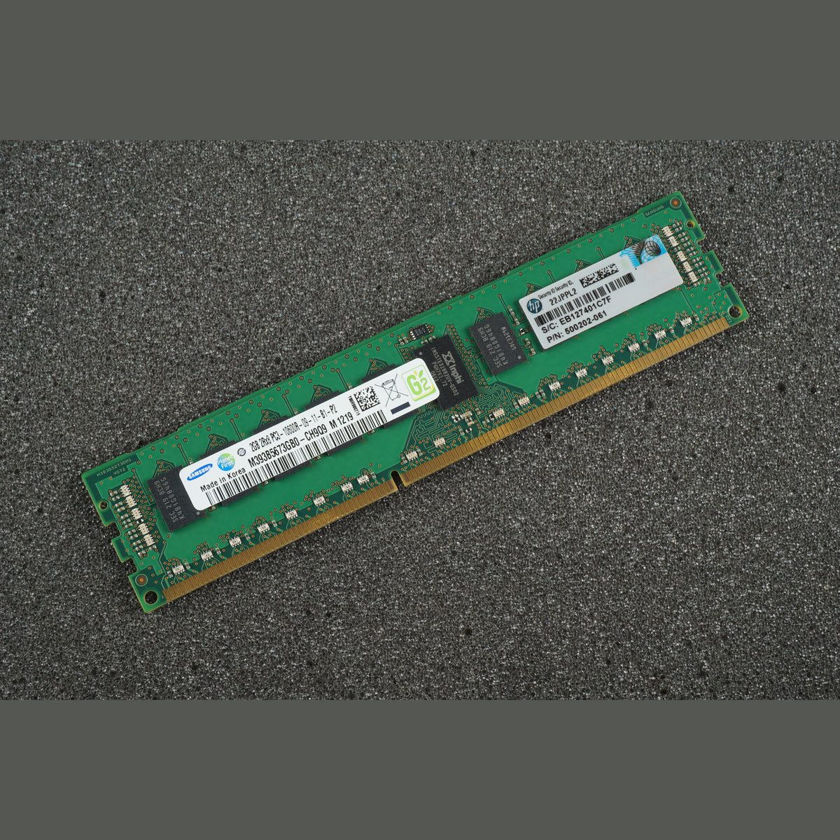 Samsung M393B5673GB0-CH9Q9 PC3-10600R-09-11-B1-D3 2GB Server Memory RAM