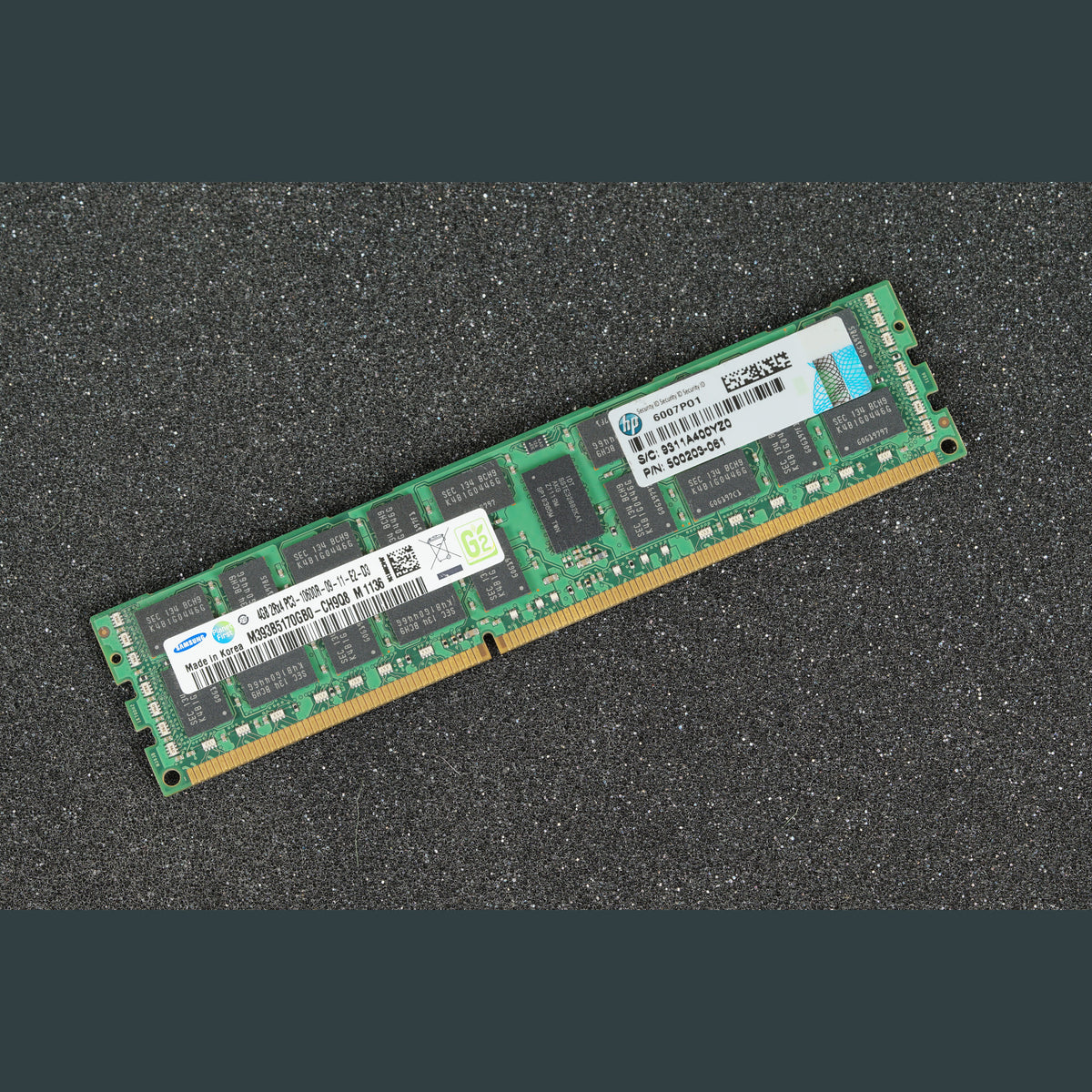 M393B5170GB0-CH9Q8 Samsung 4GB PC3-10600R-09-11-E2-D3 Server Memory RAM