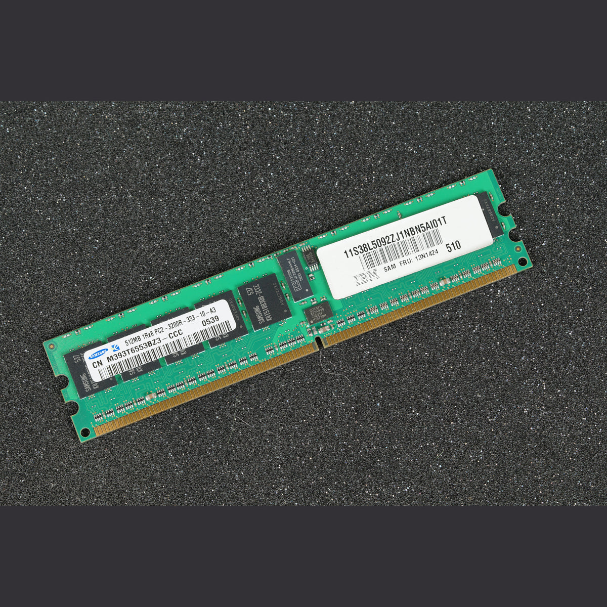 M393T6553BZ3-CCC Samsung 512MB PC2-3200R-333-10-A3 Server Memory RAM