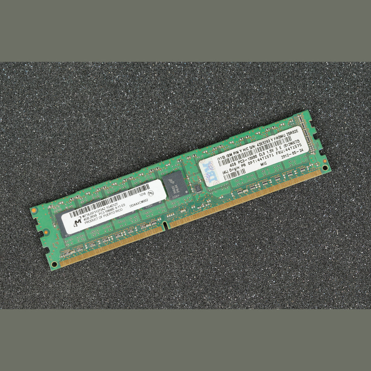 MT18JSF51272AZ-1G4D1ZF 4GB PC3-10600E-9-11-E0 Server Memory RAM