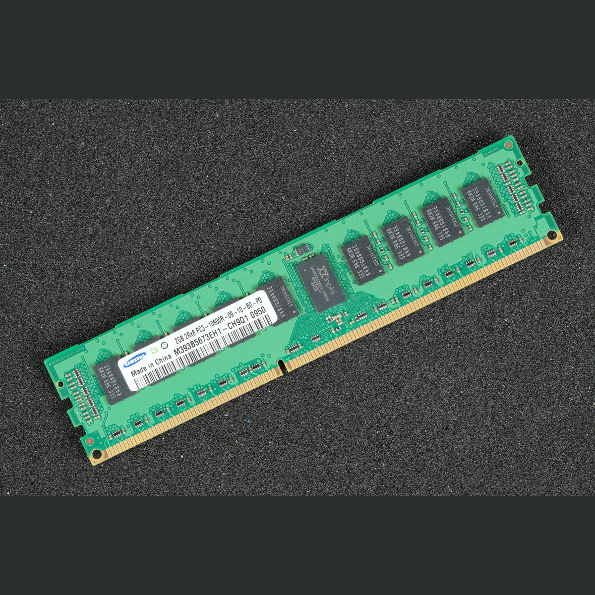 M393B5673EH1-CH9Q1 Samsung PC3-10600R-09-10-B0-P0 2GB Server Memory RAM