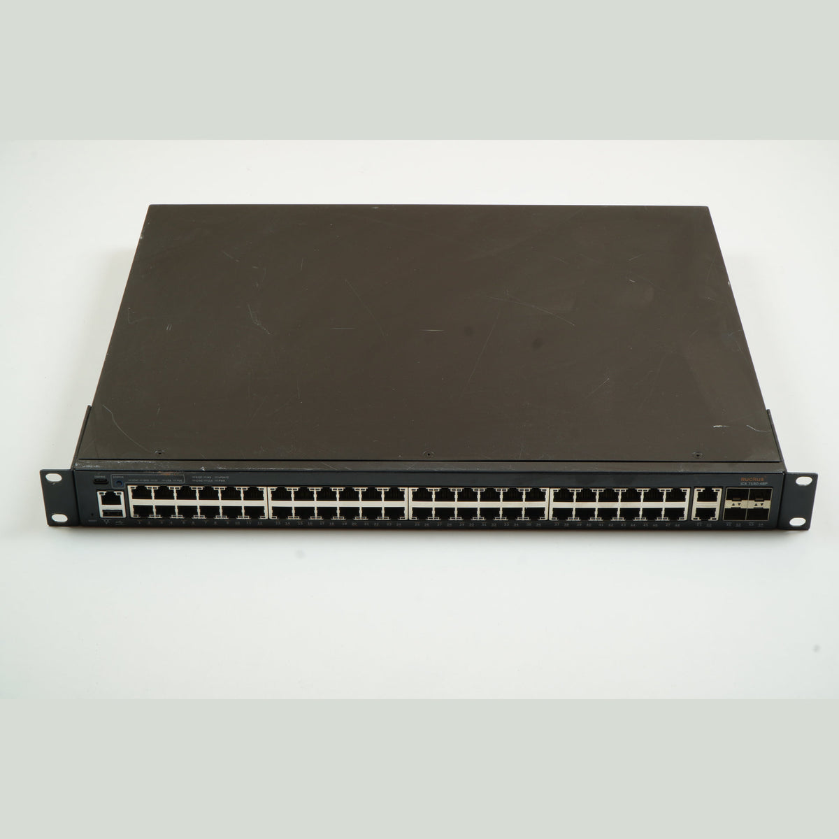 Ruckus ICX 7150-48p 48-Port 1G PoE Switch with Rack Mount Brackets