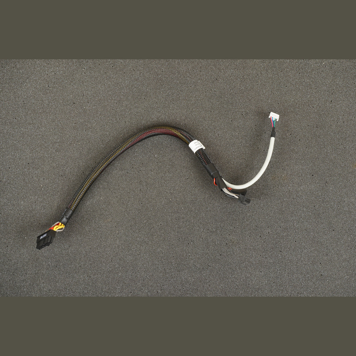 M7HDF 0M7HDF Dell PowerEdge R810 Backplane Power Cable