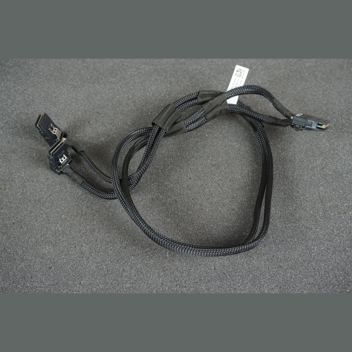 897DK 0897DK Dell PowerEdge R810 Twin SAS Cable