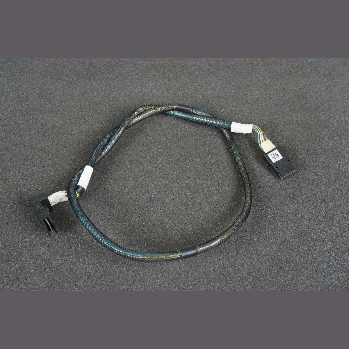 Y100N 0Y100N Dell PowerEdge R910 SAS Cable