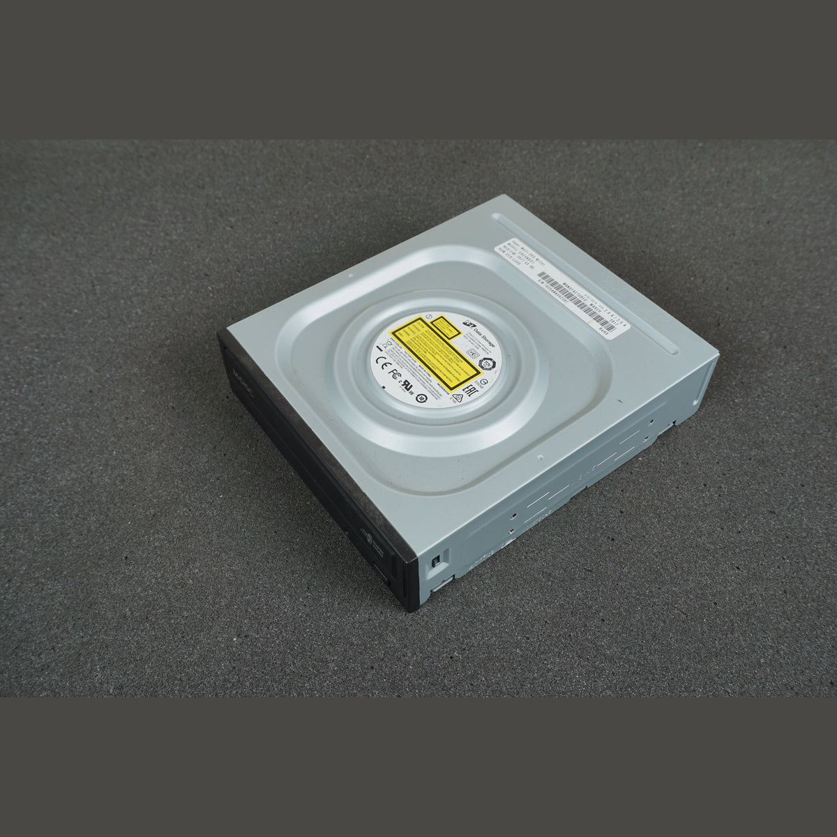 GH24NSD1 Hitachi-LG Black SATA DVD-RW Disk Drive