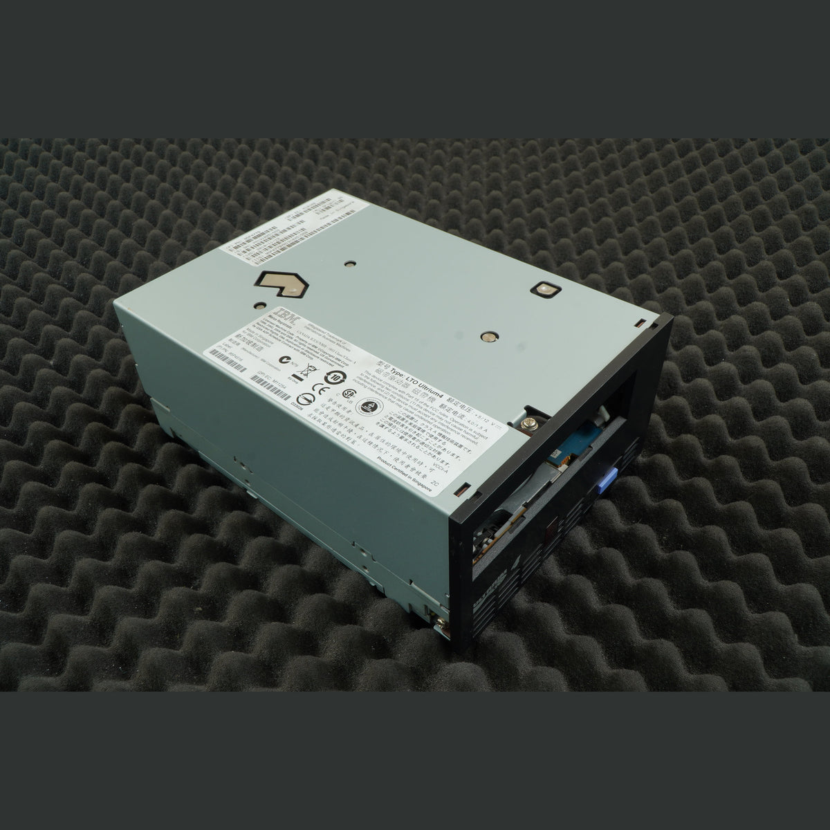 35P2228 IBM Ultrium LTO 4 4GB FC Tape Drive