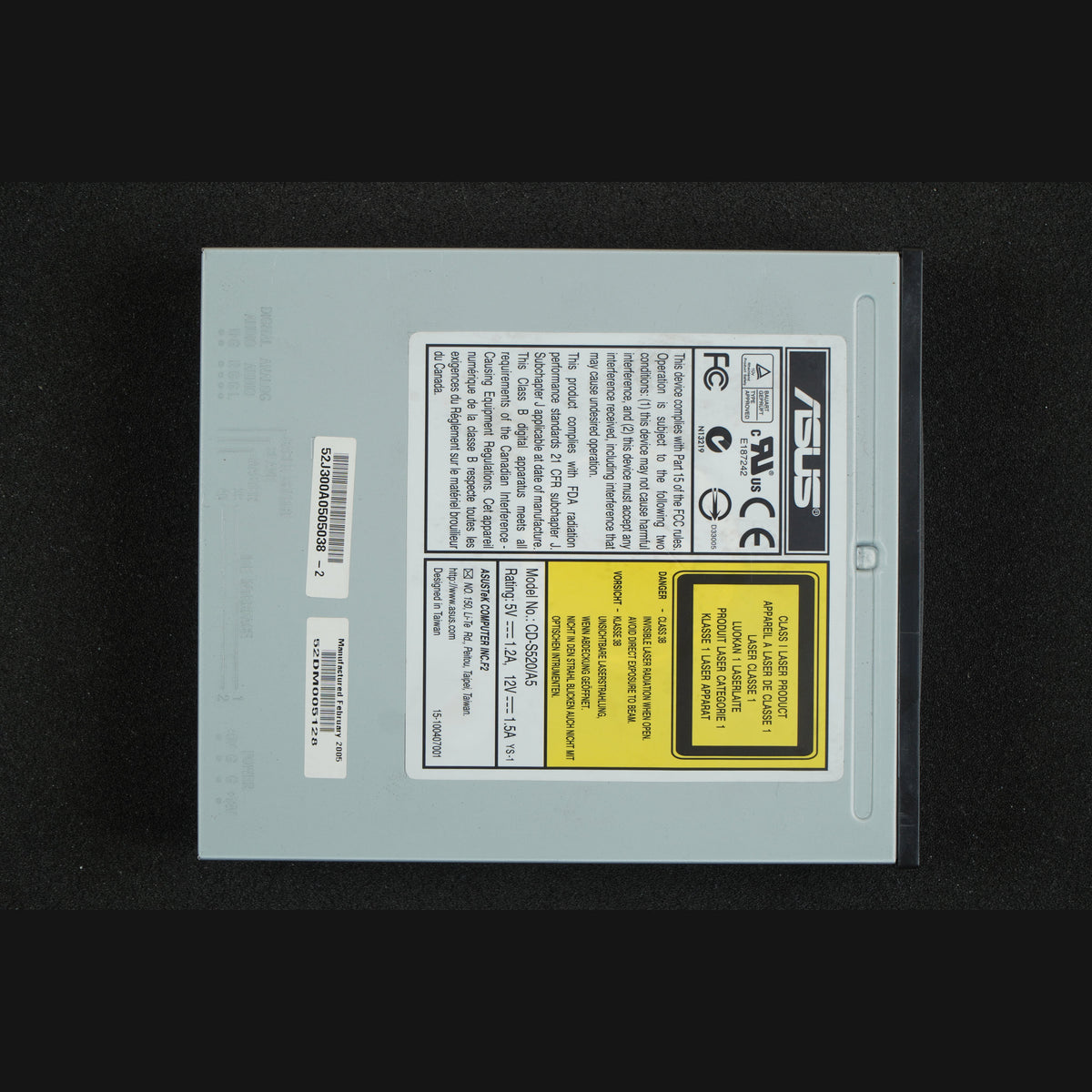 Asus CD-S520/A5 Black IDE CD-ROM Disk Drive