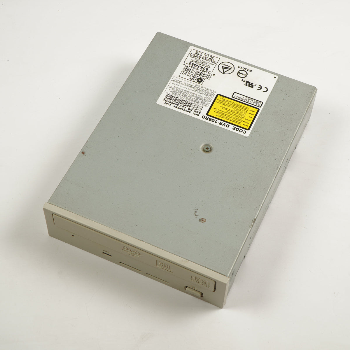 Pioneer DVR-106RD Beige IDE DVD-RW Disk Drive