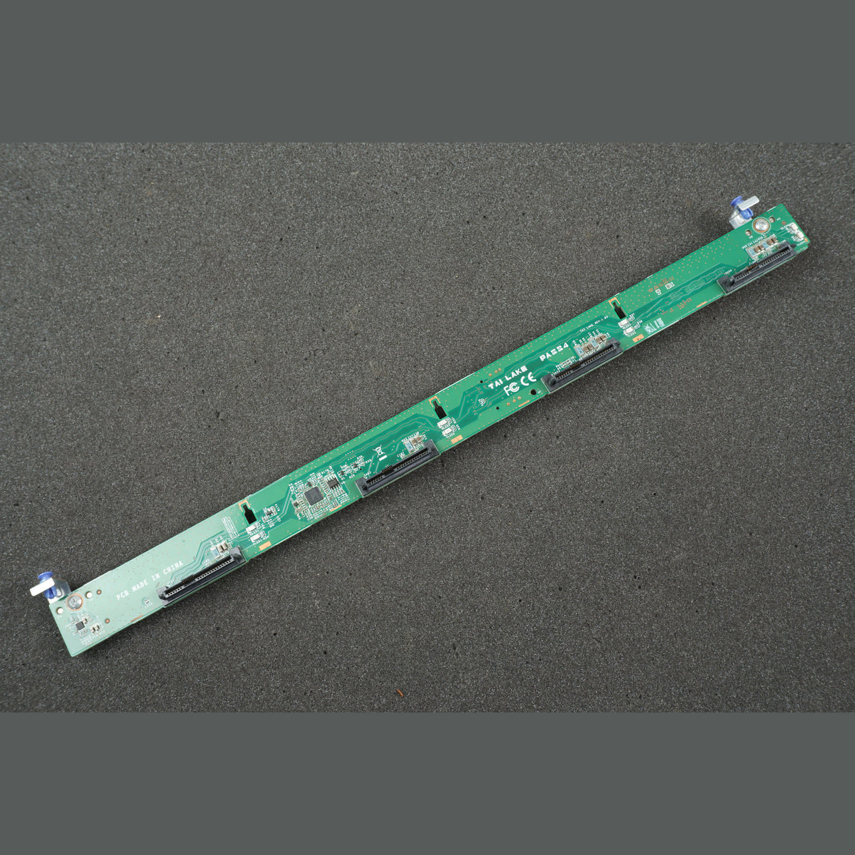IBM FRU 00AL347 Hard Drive Backplane Board System x3250 M5
