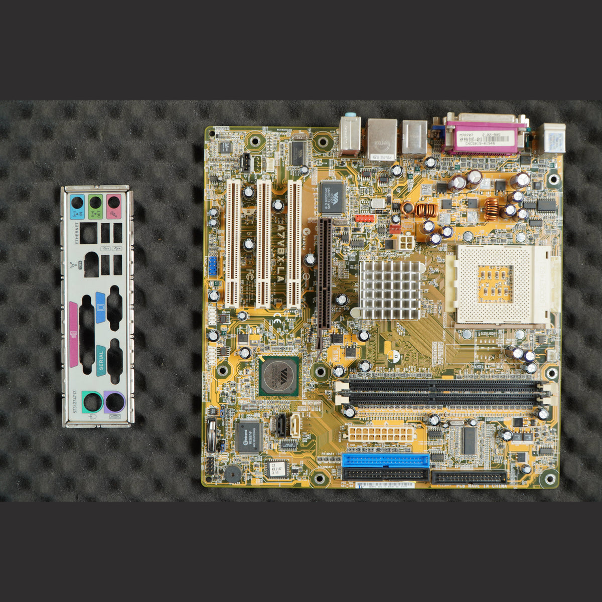 HP Compaq Presario SR1000 Motherboard 5187-4913 A7V8X-LA System Board