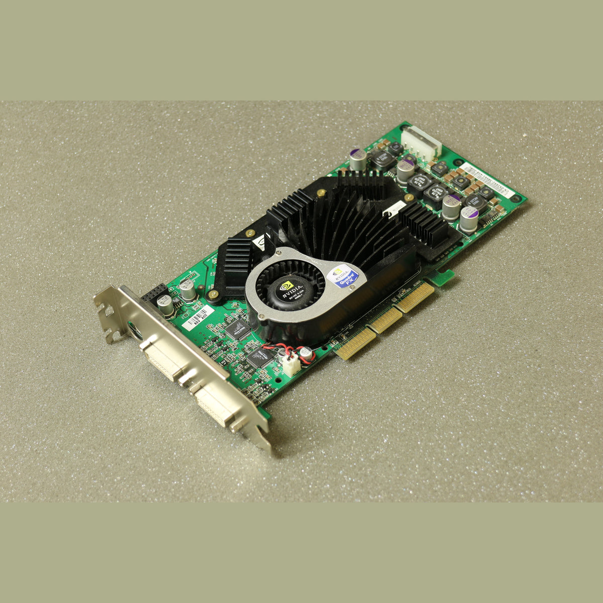 Dell X2692 0X2692 nVidia Quadro FX3000 256MB AGP Graphics Card