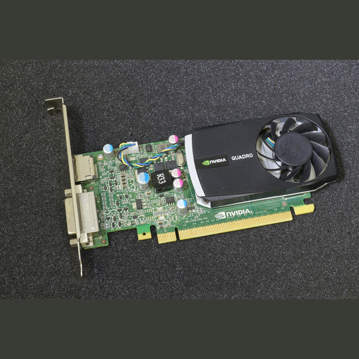 Dell HWGX0 0HWGX0 nVidia QUADRO 400 512MB DVI Display Port PCI3 Graphics Card