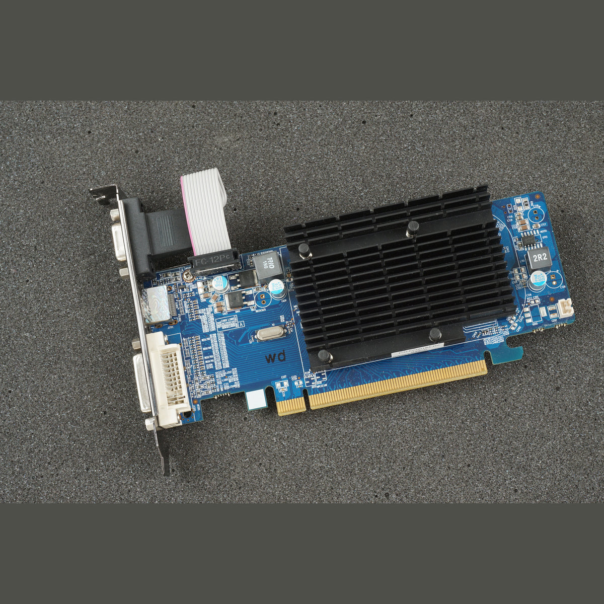 Sapphire 299-1E172-300SA Radeon HD4350 512MB HDMI DVI VGA PCIe Graphics Card