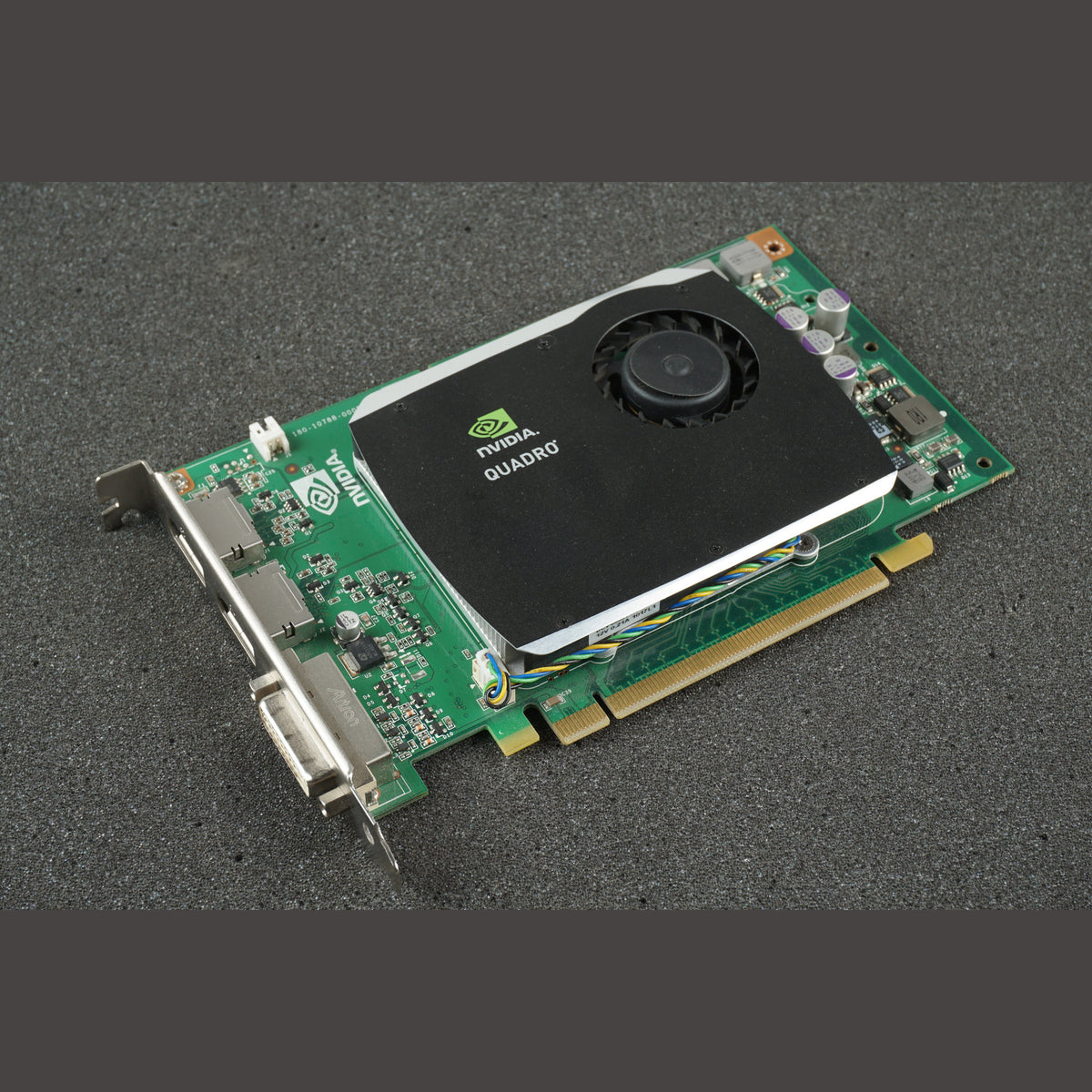 Dell R784K 0R784K nVidia Quadro FX 580 512MB 2xDP 1xDVI PCIe Graphics Card