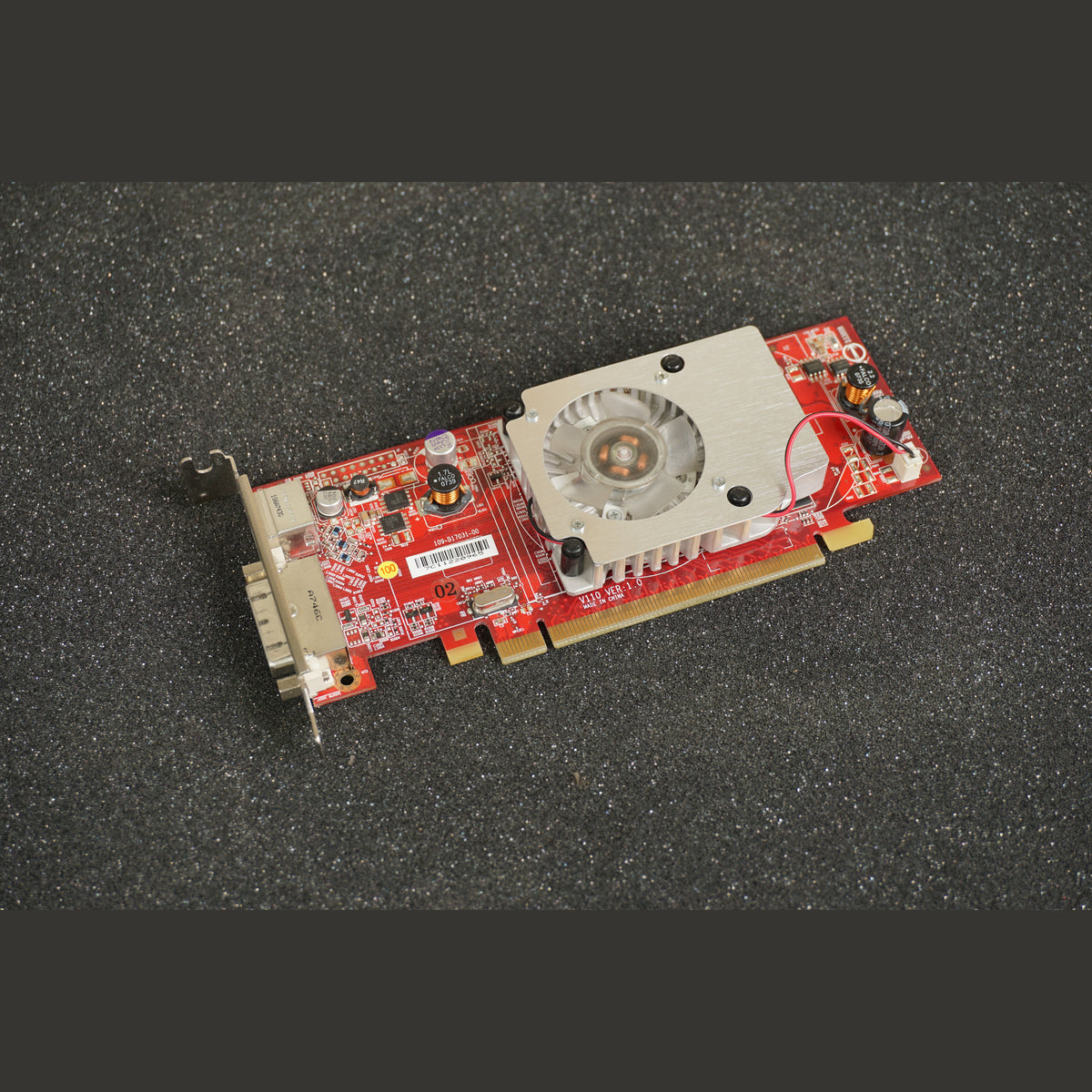 5189-0459 HP Low Profile ATI Radeon HD 2400 Pro PCIe Graphics Card DVI S-VIDEO