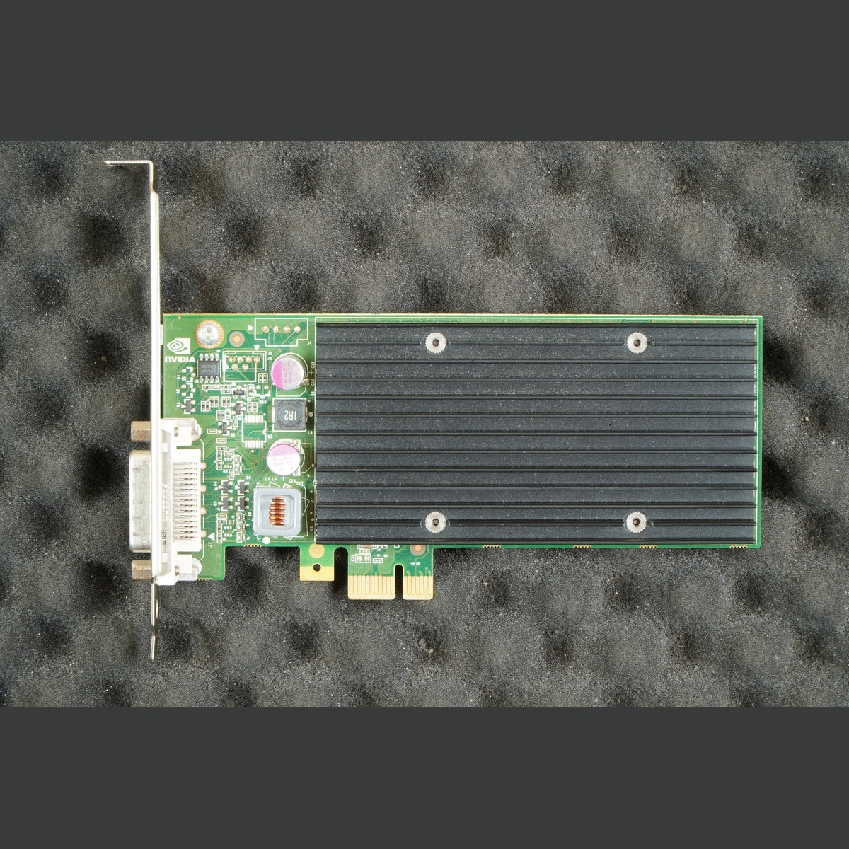 VCNVS300X1-T PNY nVidia Quadro NVS 300 512MB PCIe DMS59 Graphics Card