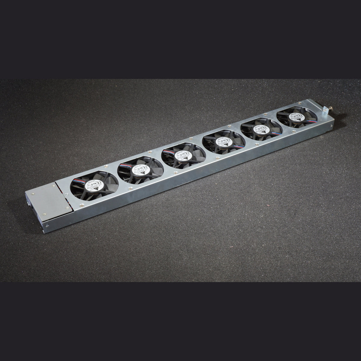 F5 SUB-0156-01 DELTA-0530-0327 Fan Module