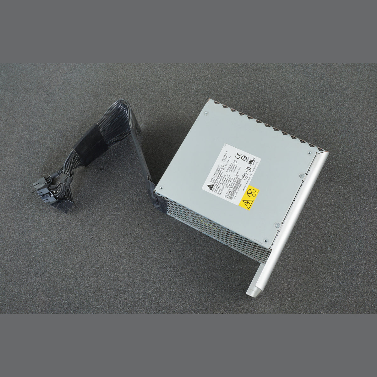 Apple 614-0383 Power Supply Delta DPS-980AB A PSU