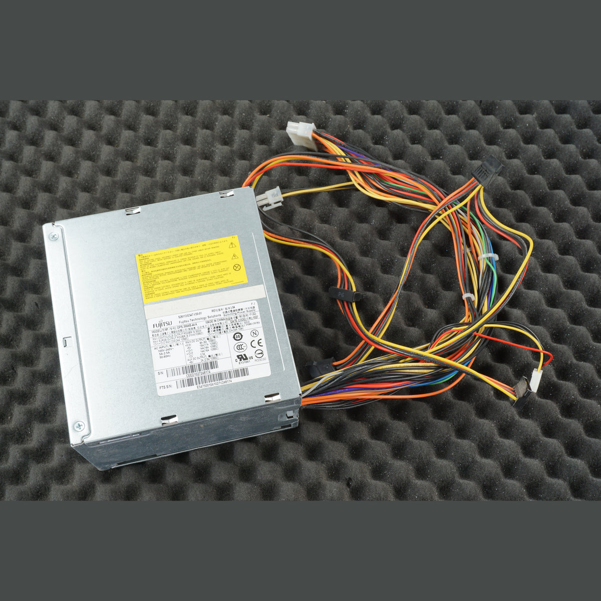 Fujitsu S26113-E547-V50-01 Power Supply DPS-300AB-44 A 300W PSU