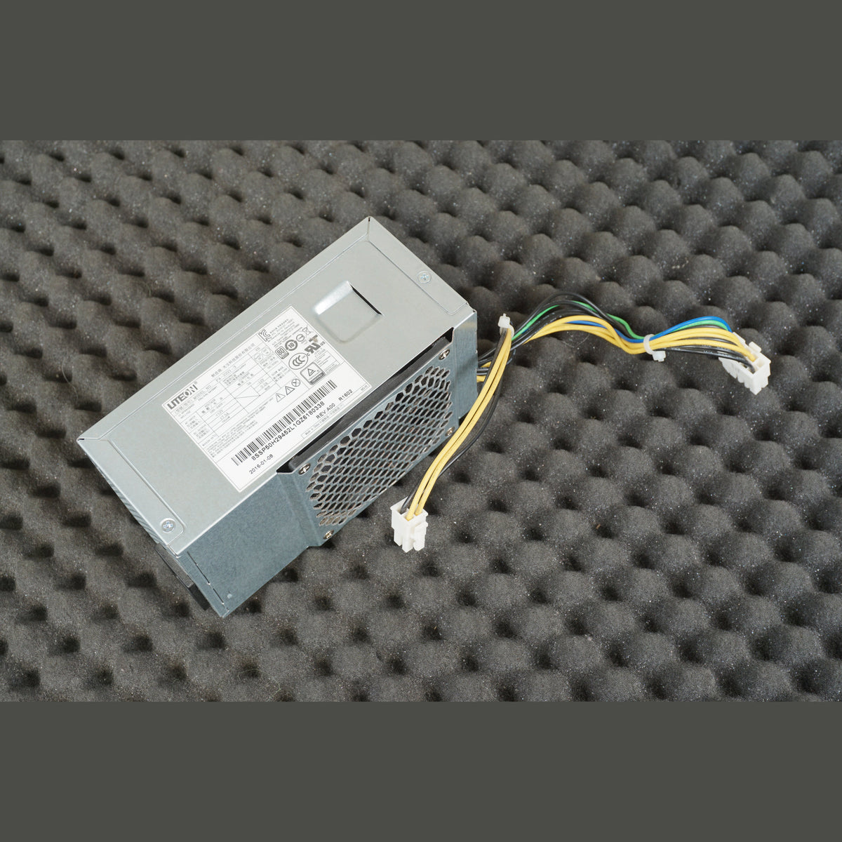 FRU 54Y8941 Lenovo Power Supply LiteOn PA-2221-3 210W PSU