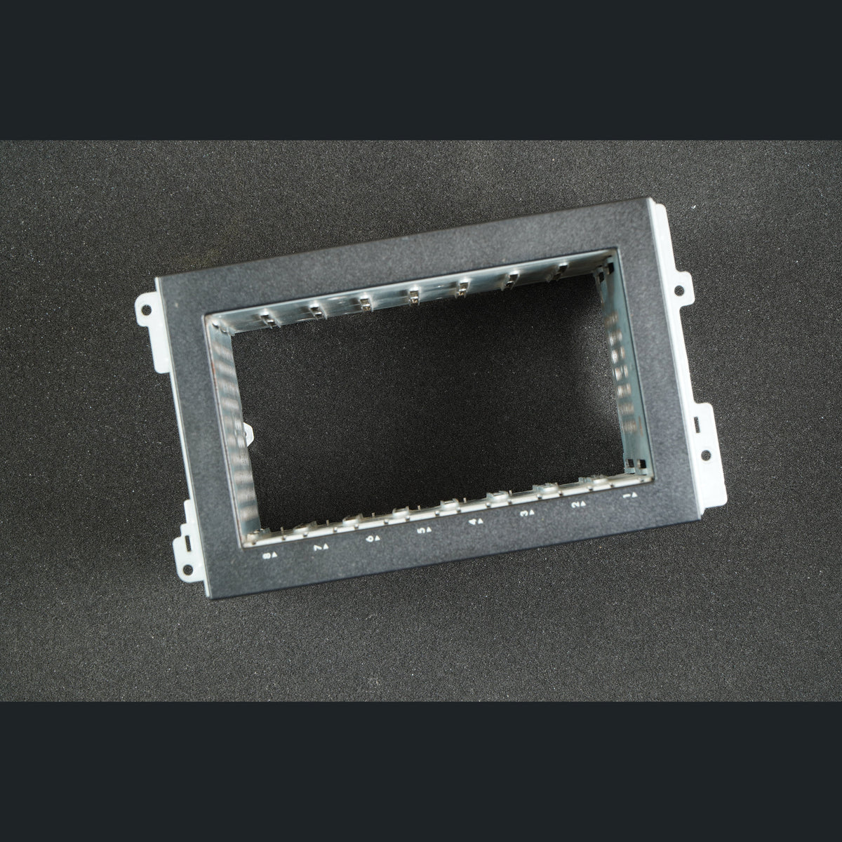 HP 660348-001 Metal Cage Proliant ML350p G8