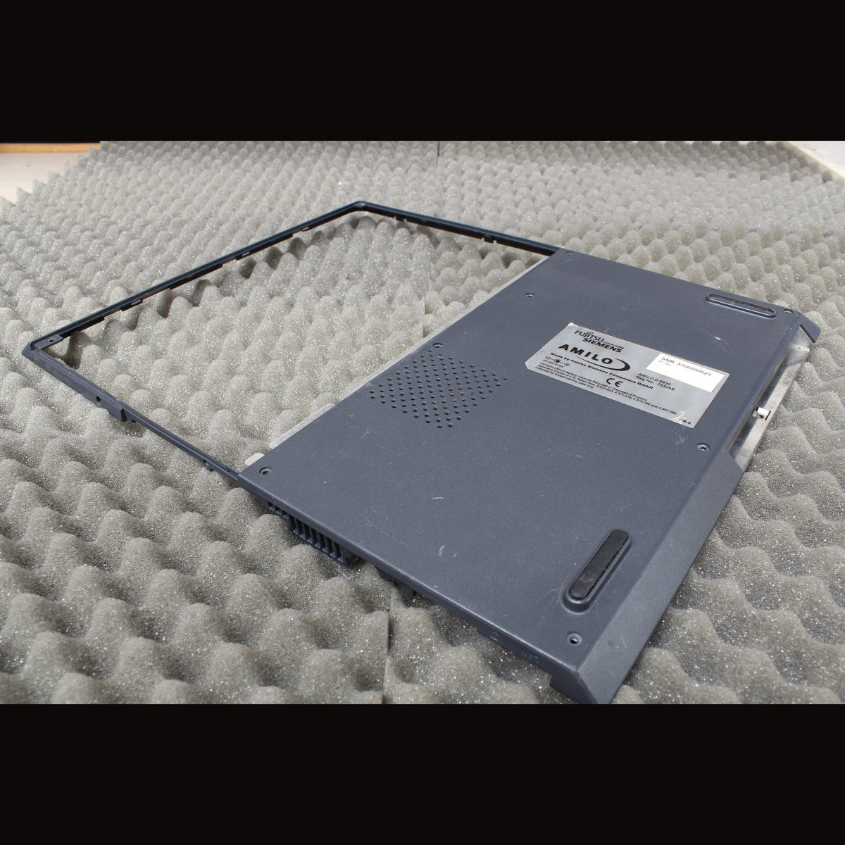 Fujitsu Siemens Amilo D8830 Laptop Bottom Base Cover