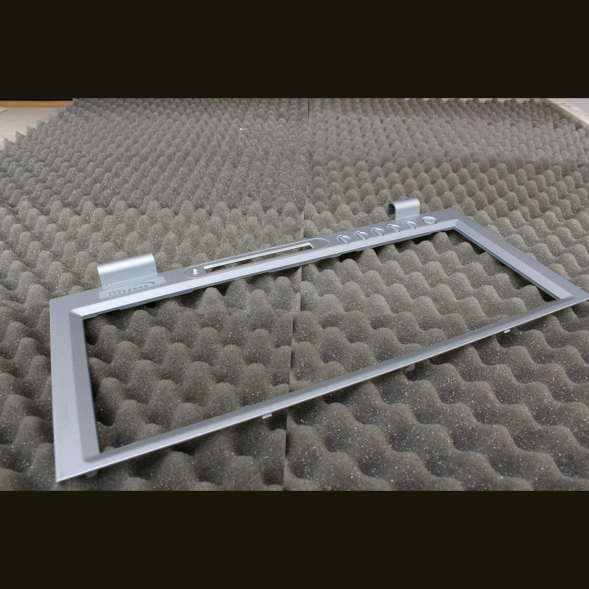 Fujitsu Siemens Lifebook E4010D Laptop Hinge Cover Keyboard Surround