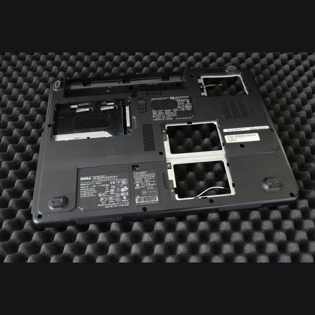 Dell Inspiron 1300 Laptop Bottom Base Cover MD242 0MD242