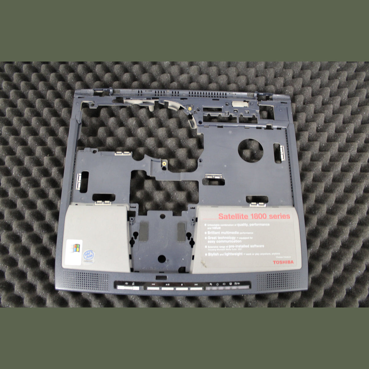 Toshiba Satellite 1800-254 Laptop Palmrest Top Cover 47T201119