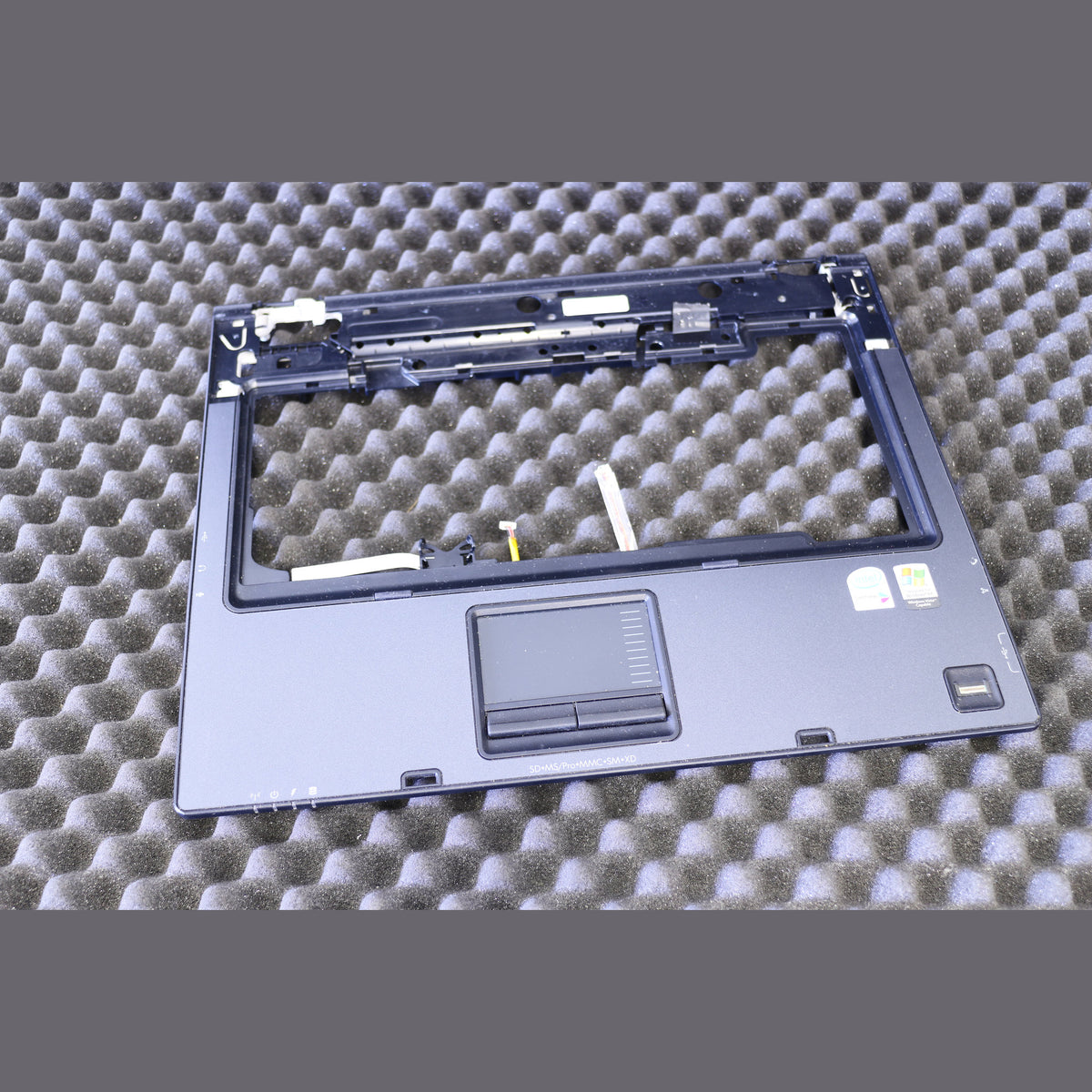 HP Compaq nc6320 Laptop Touchpad Mousepad Palmrest Bezel Cover 413674-001