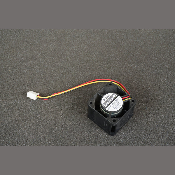 109P0405F3D033 SanAce40 40x40x28mm DC5V  0.28A 3-pin 3-wire Fan