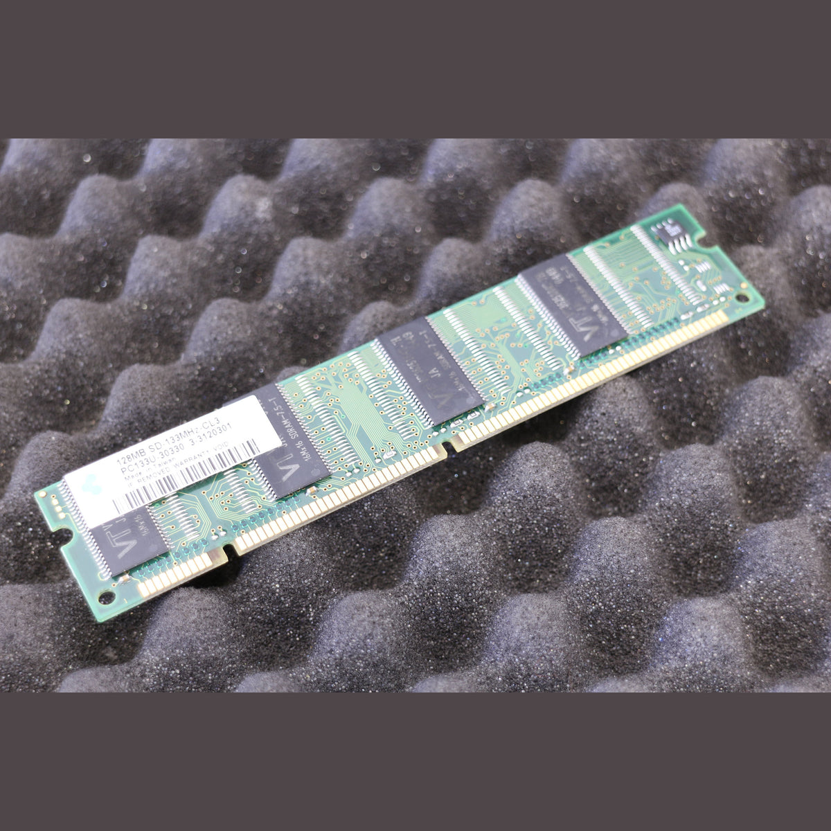 128MB SD-133MHz-CL3 PC133U-30330 3-3120301