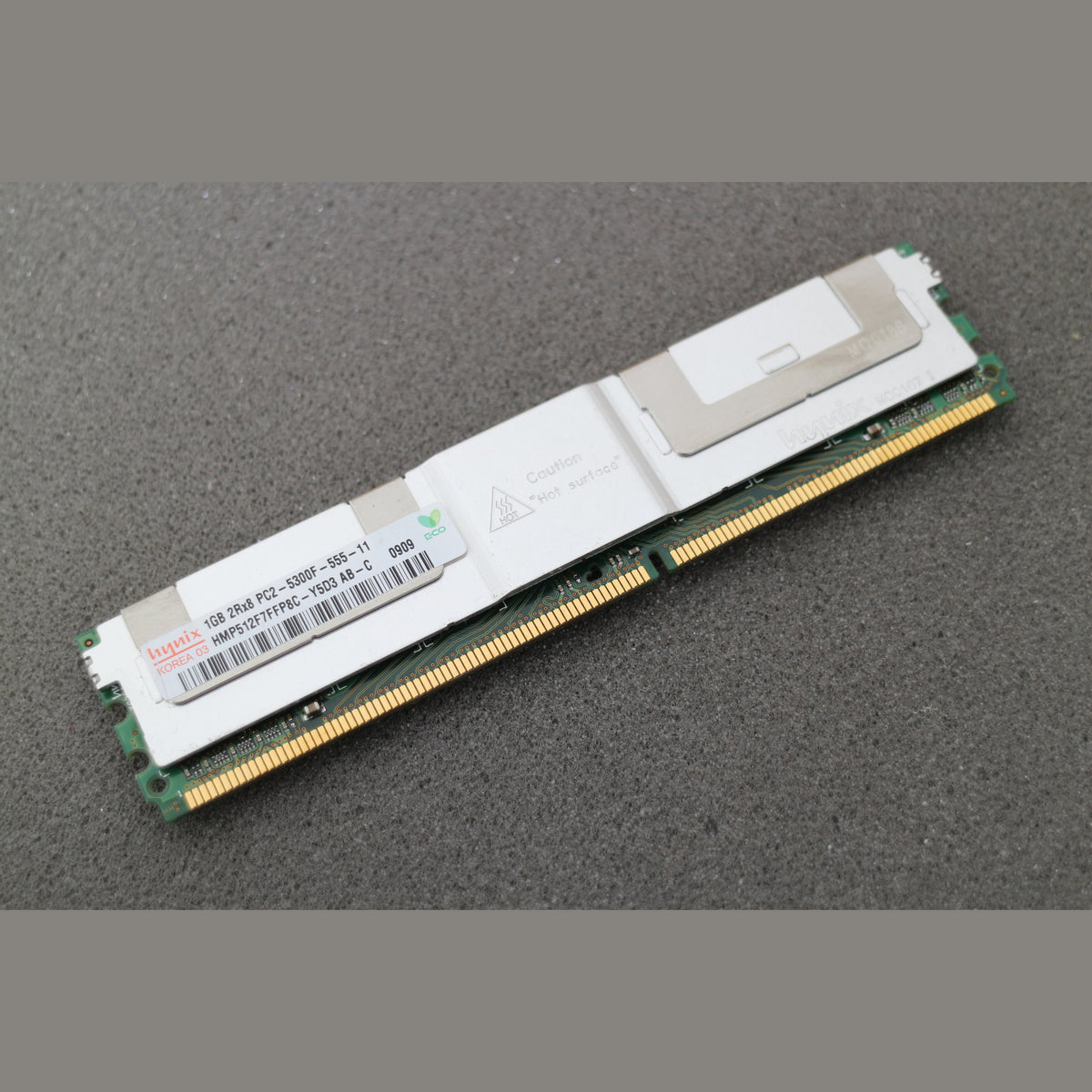 Hynix HMP512F7FFP8C-Y5D3 PC2-5300F-555-11 1GB Server Memory RAM