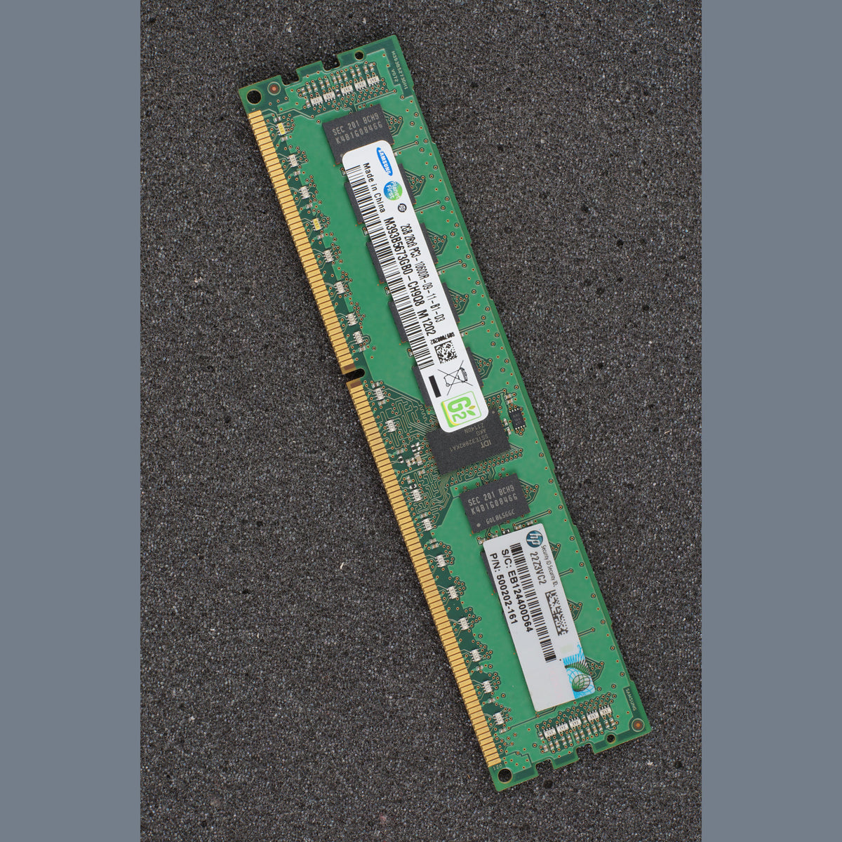 Samsung M393B5673GB0-CH9Q8 PC3-10600R-09-11-B1-D3 2GB Server Memory RAM