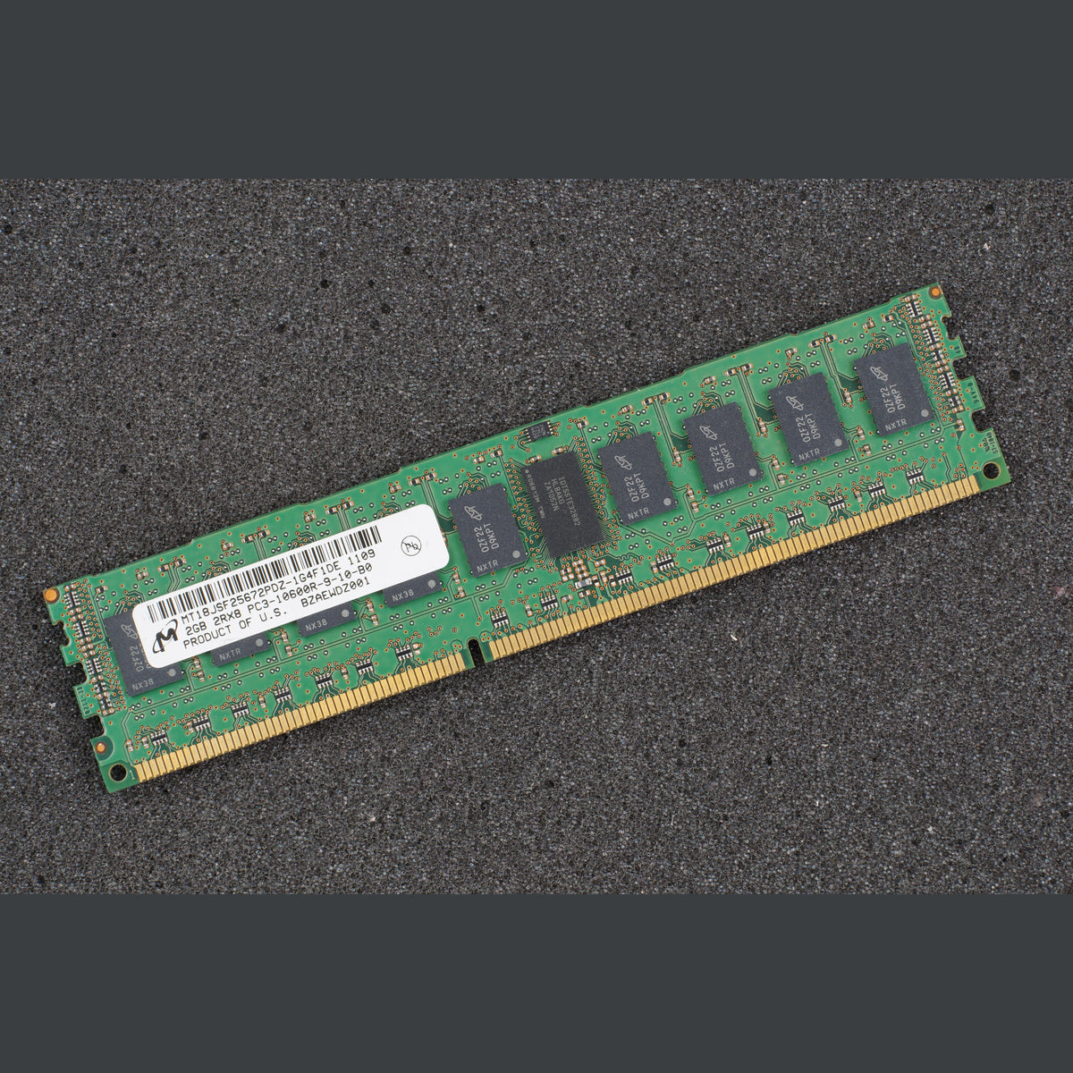 MT18JSF25672PDZ-1G4F1DE PC3-10600R-9-10-B0 2GB Server Memory RAM