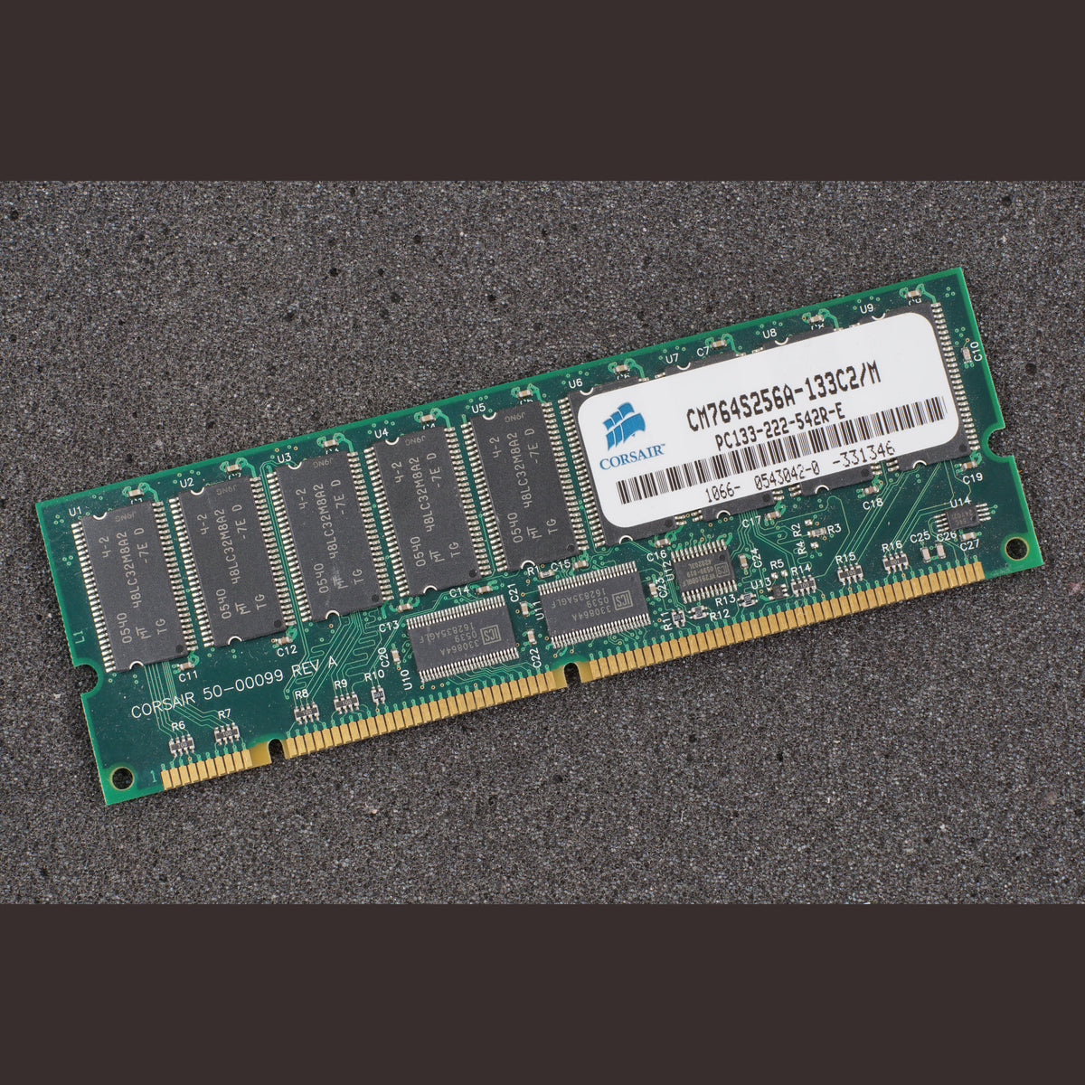 Corsair CM764S256A-133C2/M PC133-222-542R-E Memory RAM