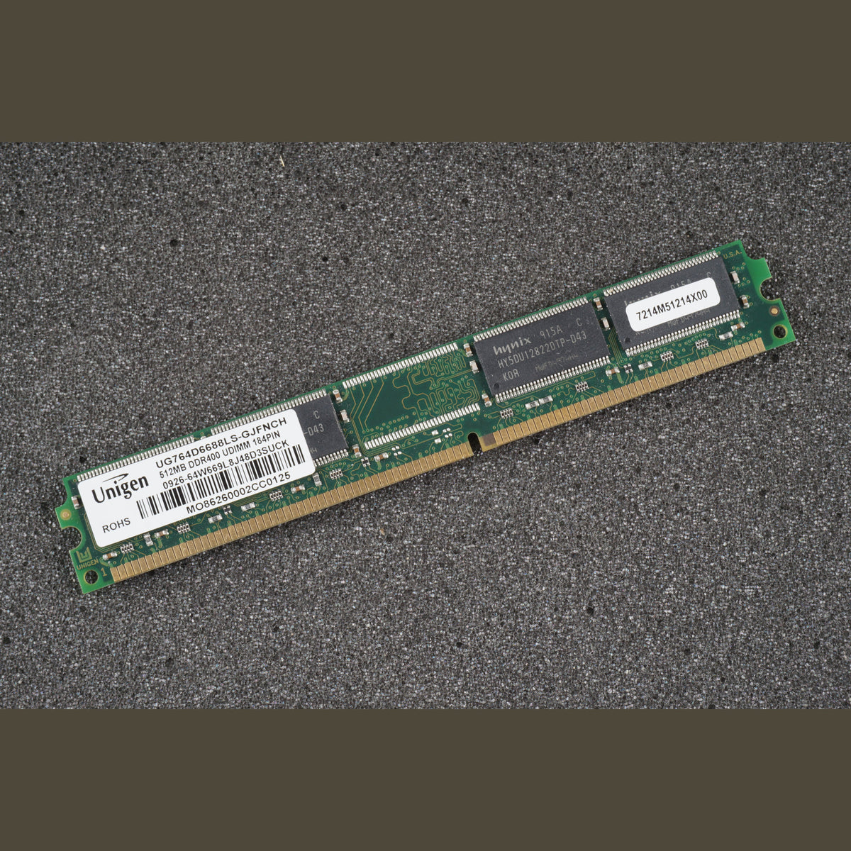 Unigen UG764D6688LS-GJFNCH 512MB DDR400 UDIMM