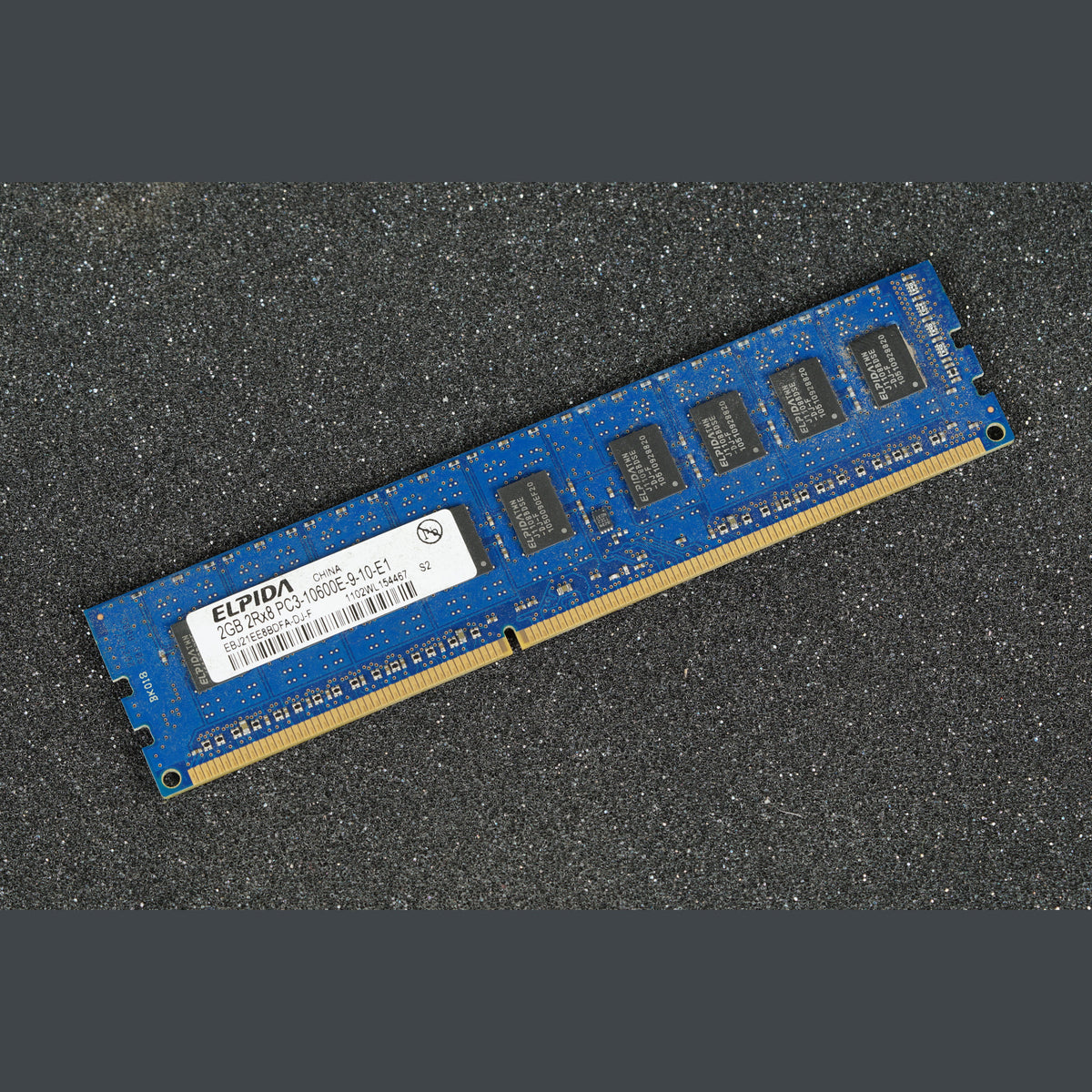 EBJ21EE8BDFA-DJ-F Elpida 2GB PC3-10600E-9-10-E1 Server Memory RAM