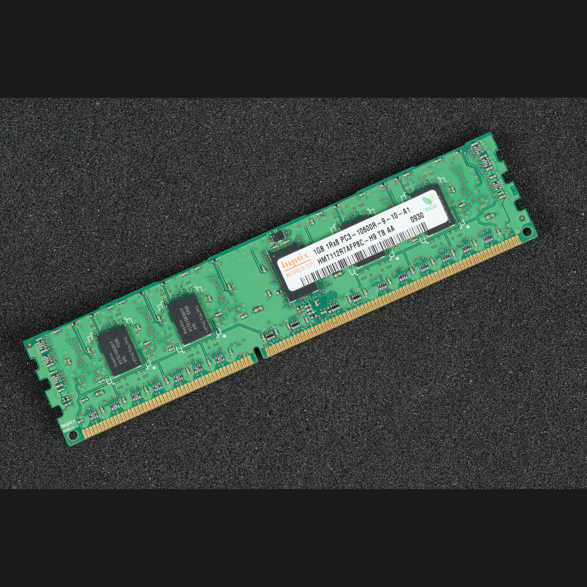 HMT112R7AFP8C-H9 Hynix 1GB PC3-10600R-9-10-A1 Server memory RAM 1Rx8