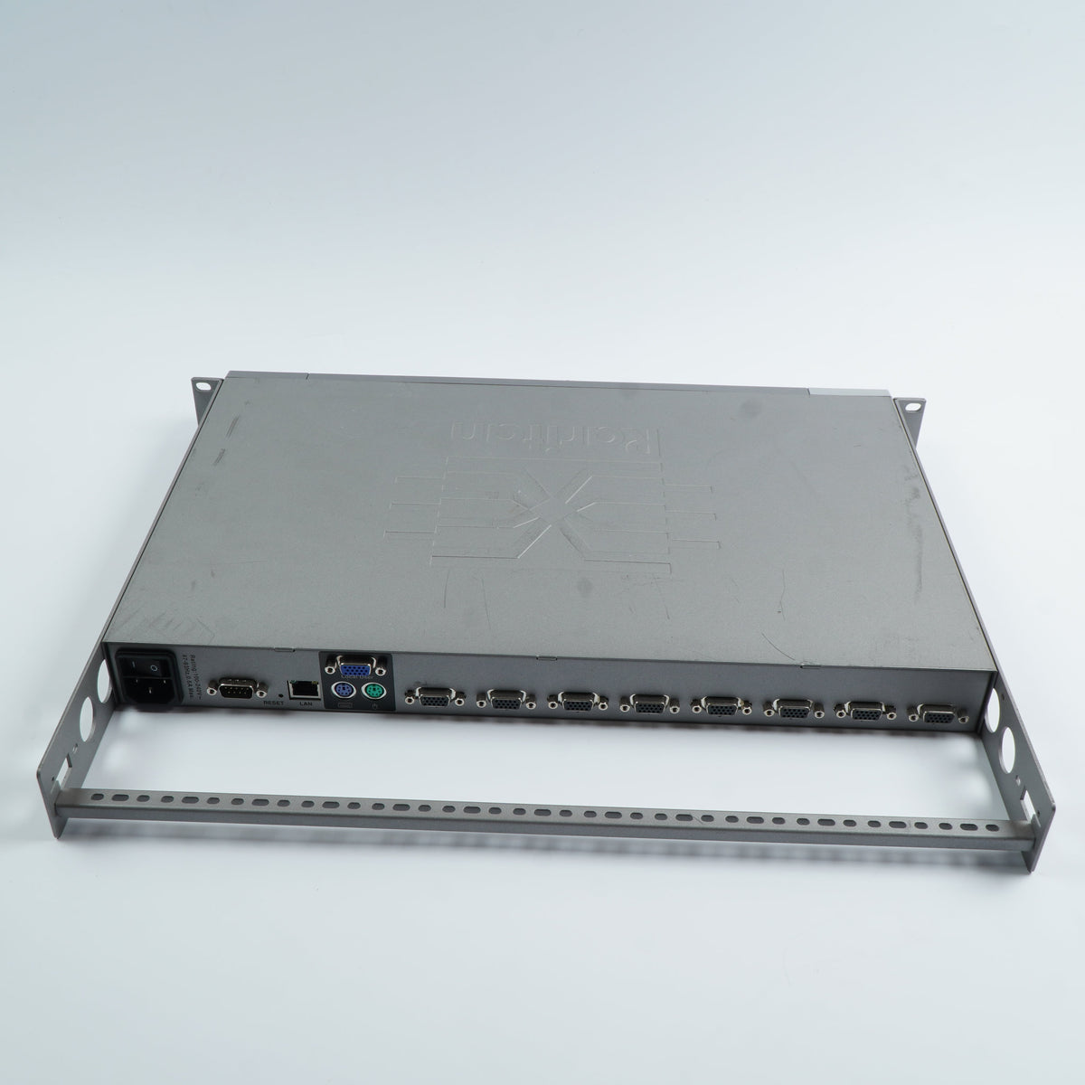 Raritan Master Console IP18 8-Port IP KVM Switch