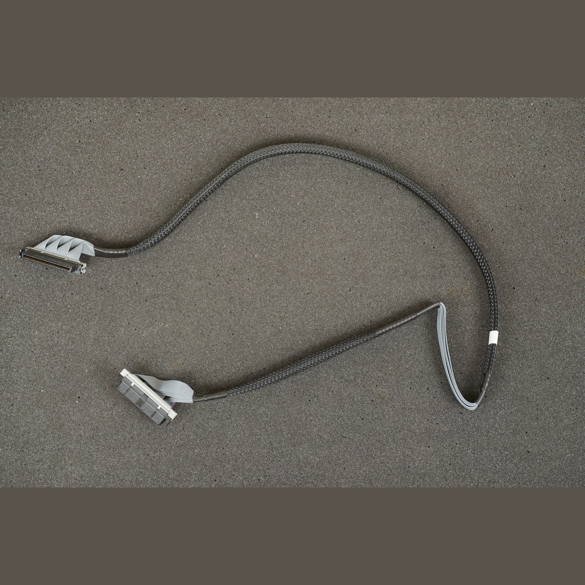 M261M 0M261M Dell PowerEdge R810 Front Panel Cable