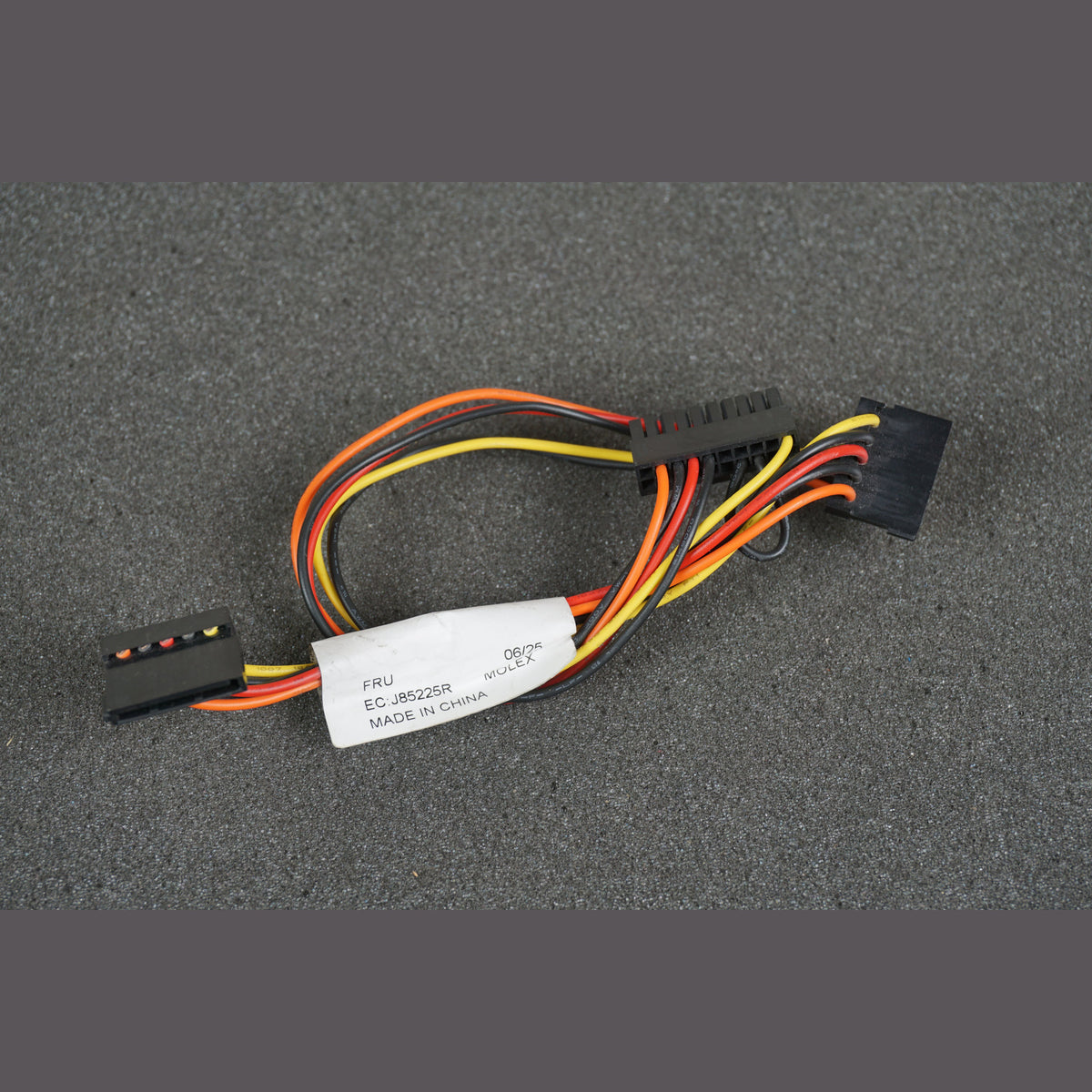 26K8134 IBM xSeries 336 SATA Power Cable