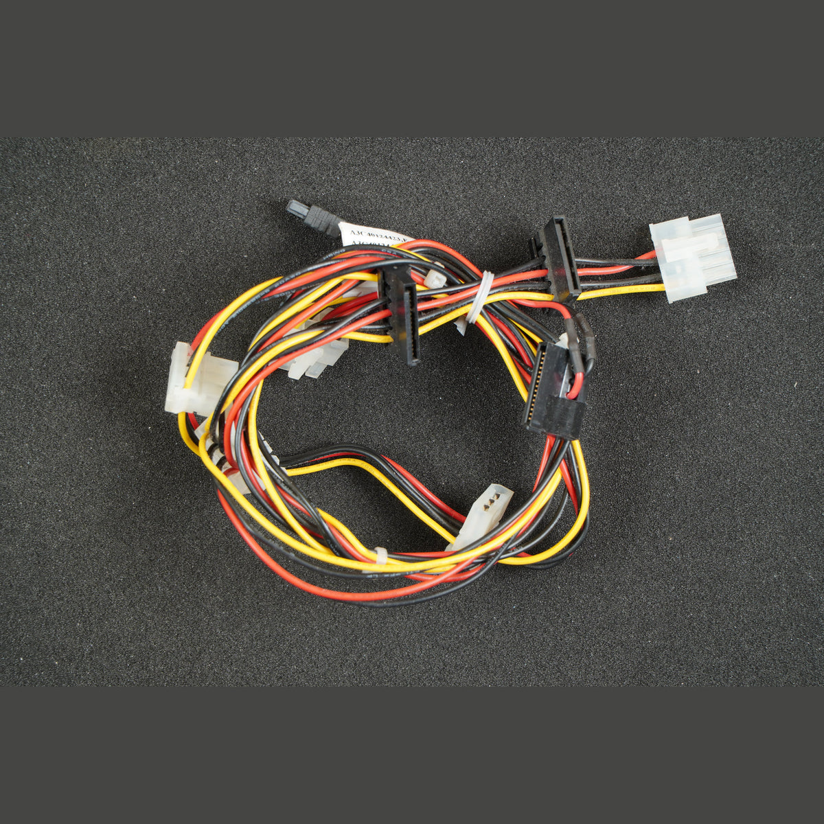 Fujitsu T26139-Y4012-V501 A3C40124423 Primergy TX120 S3 SATA Power Cable