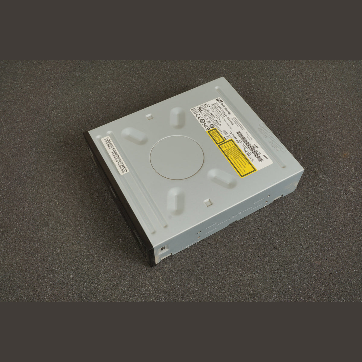 GSA-H31N H-L Black SATA DVD-RW Disk Drive