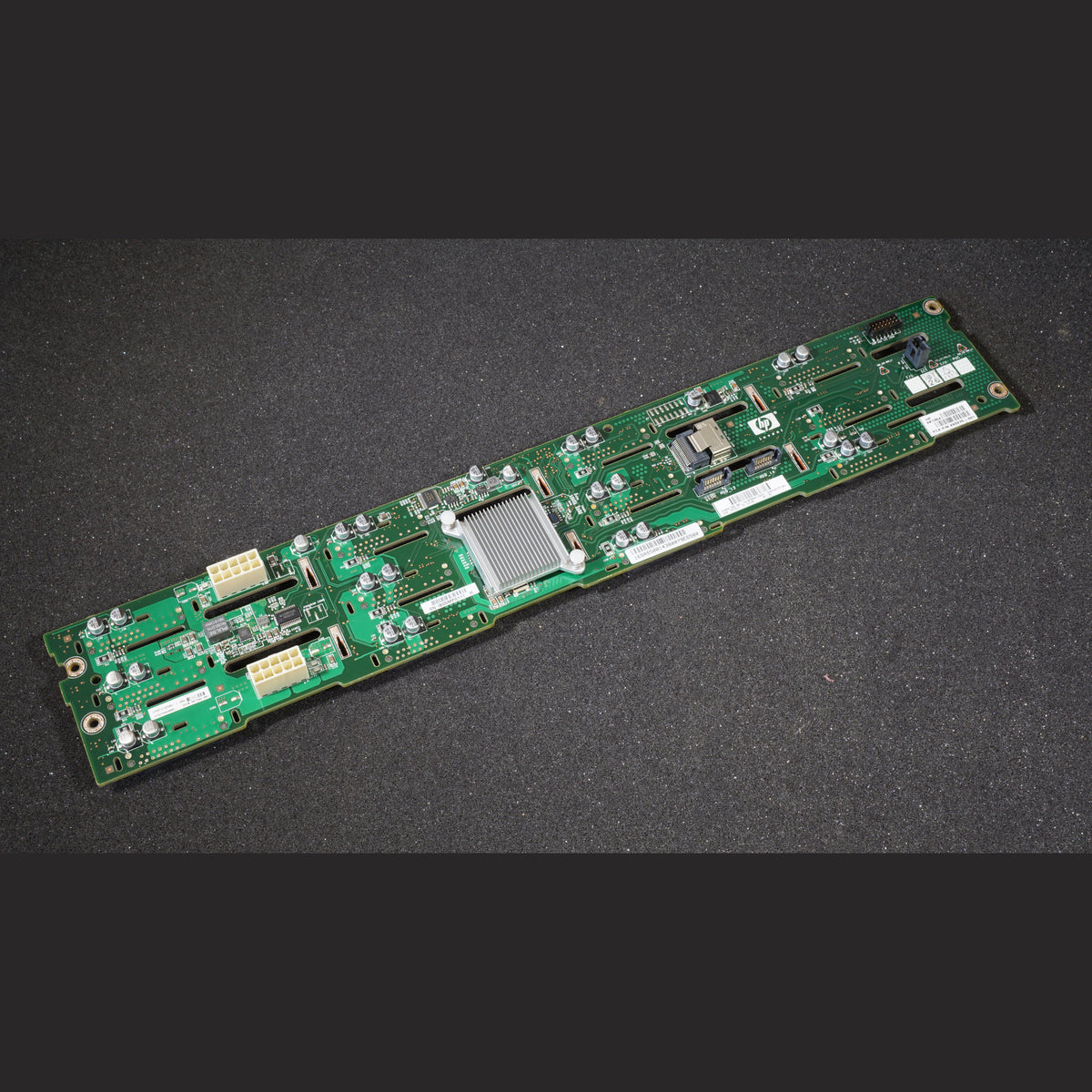 HP 507304-001 SAS Backplane Board 490375-001